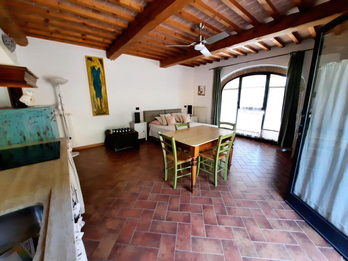 Il Casolare Val Di Mare Apartamento Riparbella Exterior foto